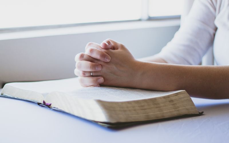 O papel da Bíblia na religião evangélica